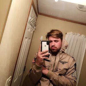 Meet your Posher, Johnathan